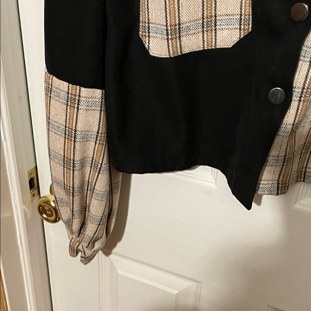Plaid Black and Tan Women's Jacket - Picture 6 of 7